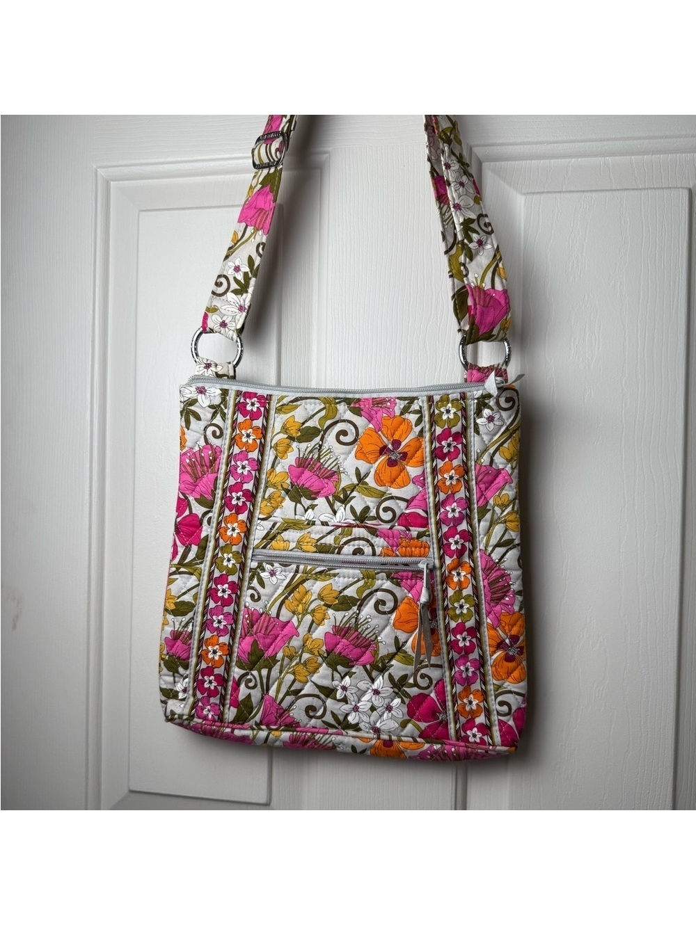 NWOT Vera Bradley Tea Garden Crossbody Hipster Retired Pattern Green